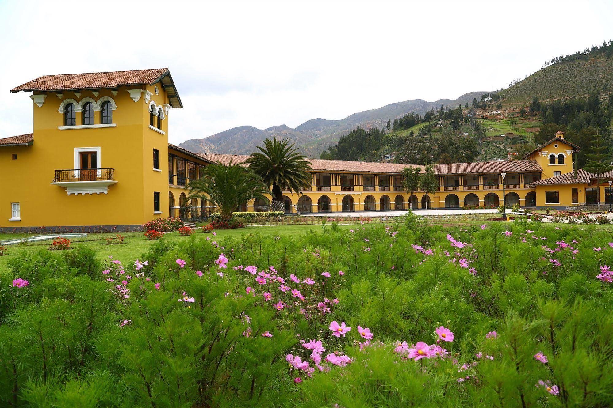 LP Los Portales Hotel Tarma Exterior foto